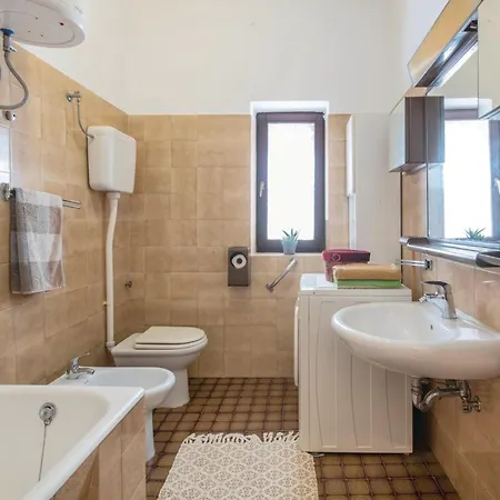 Apartment 2 Bedroom Awesome In *