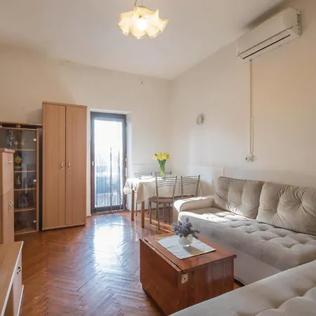2 Bedroom Awesome In